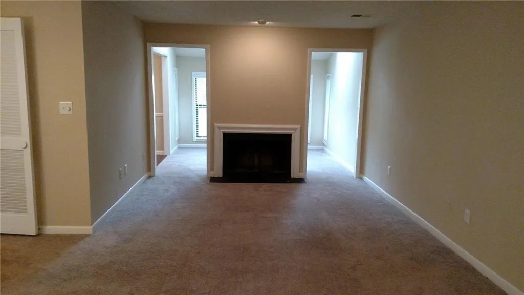 8740 Roswell Road Unit 5d, Atlanta, Georgia 30350, 2 Bedrooms Bedrooms, ,2 BathroomsBathrooms,Residential,Sold,8740 Roswell Road Unit 5d,5668557