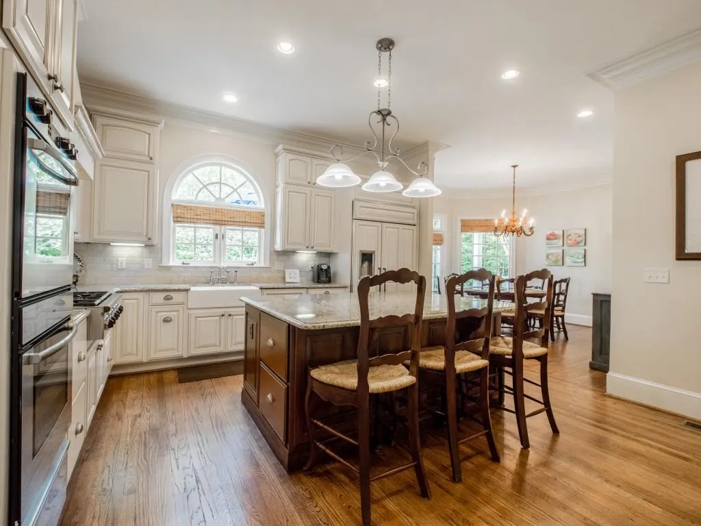 15 Old Vermont Place, Atlanta, Georgia 30328, 6 Bedrooms Bedrooms, ,7 BathroomsBathrooms,Residential,Sold,15 Old Vermont Place,5988468