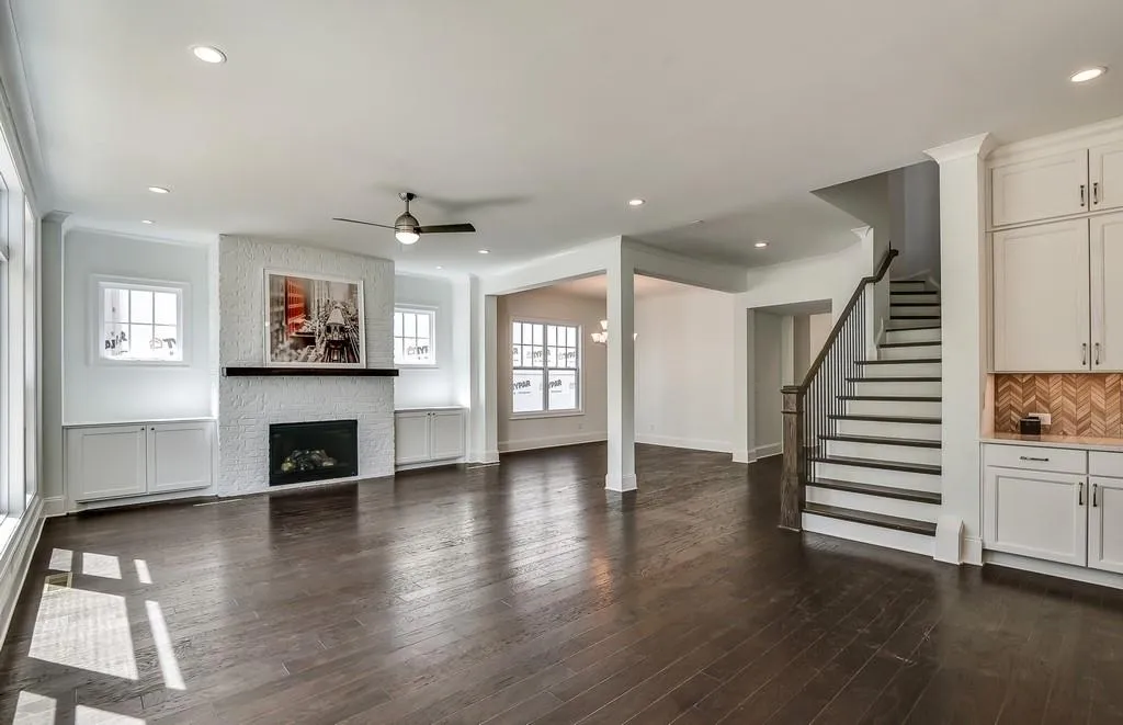 3010 Eamont Terrace, Sandy Springs, Georgia 30328, 5 Bedrooms Bedrooms, ,4 BathroomsBathrooms,Residential,Sold,3010 Eamont Terrace,6090204