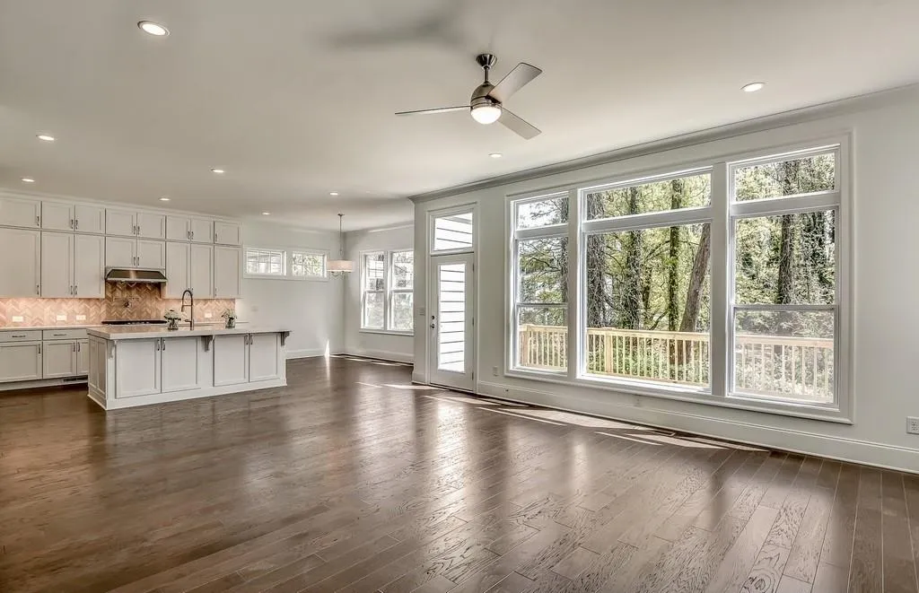 3010 Eamont Terrace, Sandy Springs, Georgia 30328, 5 Bedrooms Bedrooms, ,4 BathroomsBathrooms,Residential,Sold,3010 Eamont Terrace,6090204