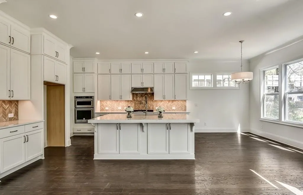 3010 Eamont Terrace, Sandy Springs, Georgia 30328, 5 Bedrooms Bedrooms, ,4 BathroomsBathrooms,Residential,Sold,3010 Eamont Terrace,6090204
