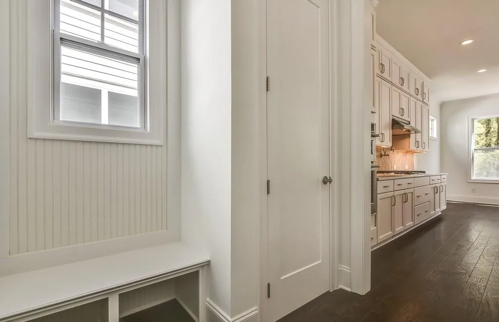 3010 Eamont Terrace, Sandy Springs, Georgia 30328, 5 Bedrooms Bedrooms, ,4 BathroomsBathrooms,Residential,Sold,3010 Eamont Terrace,6090204