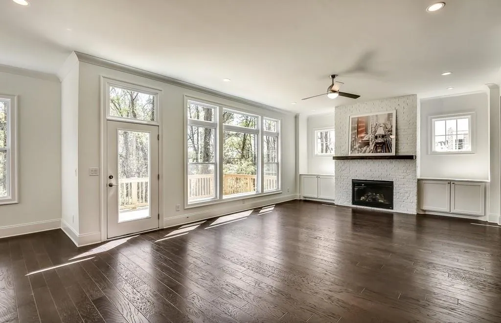 3010 Eamont Terrace, Sandy Springs, Georgia 30328, 5 Bedrooms Bedrooms, ,4 BathroomsBathrooms,Residential,Sold,3010 Eamont Terrace,6090204