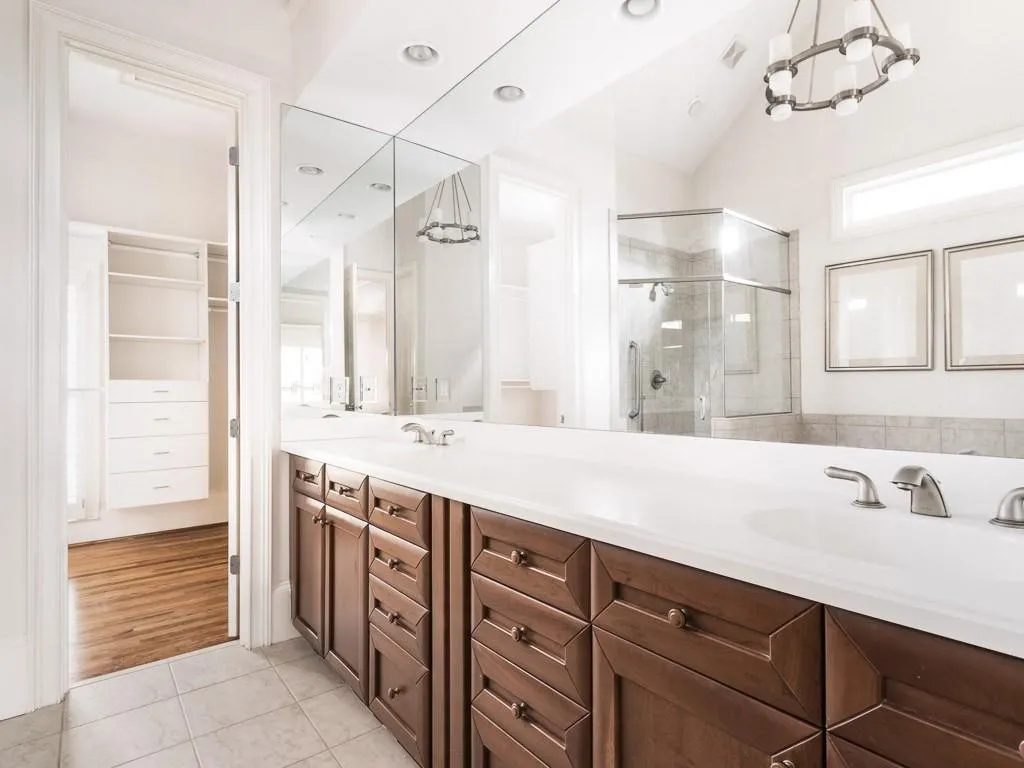 25 Cliftwood Drive, Sandy Springs, Georgia 30328, 5 Bedrooms Bedrooms, ,5 BathroomsBathrooms,Residential,Sold,25 Cliftwood Drive,5801745