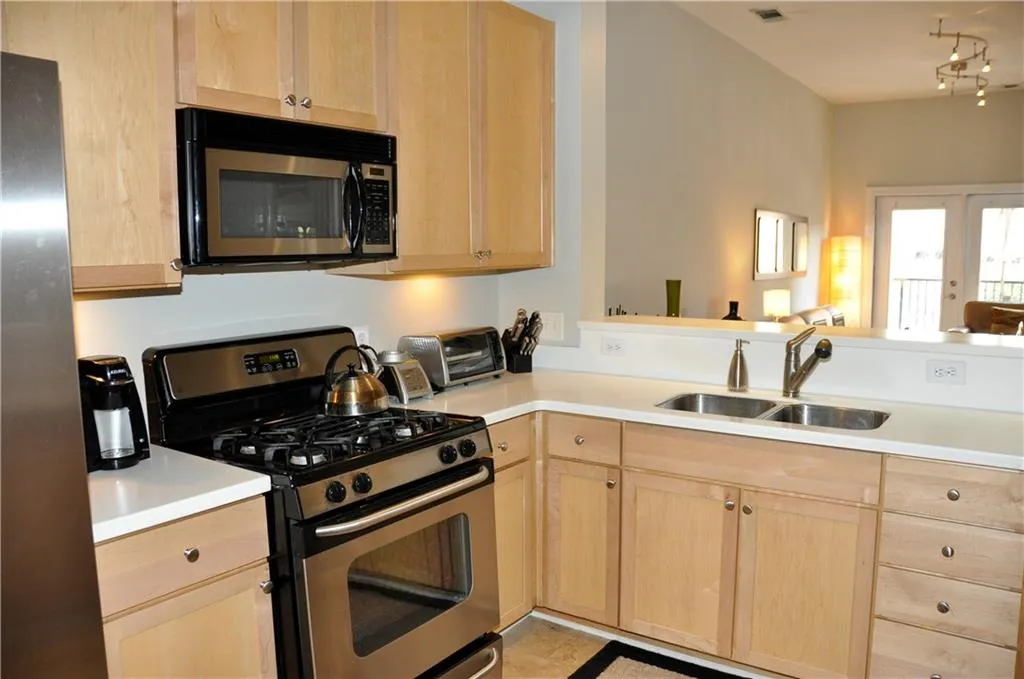 799 Hammond Drive Unit 113, Atlanta, Georgia 30328, 1 Bedroom Bedrooms, ,1 BathroomBathrooms,Residential,Sold,799 Hammond Drive Unit 113,5817732