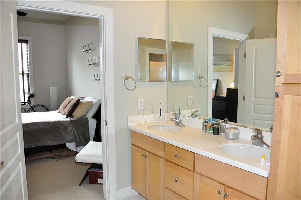 799 Hammond Drive Unit 113, Atlanta, Georgia 30328, 1 Bedroom Bedrooms, ,1 BathroomBathrooms,Residential,Sold,799 Hammond Drive Unit 113,5817732