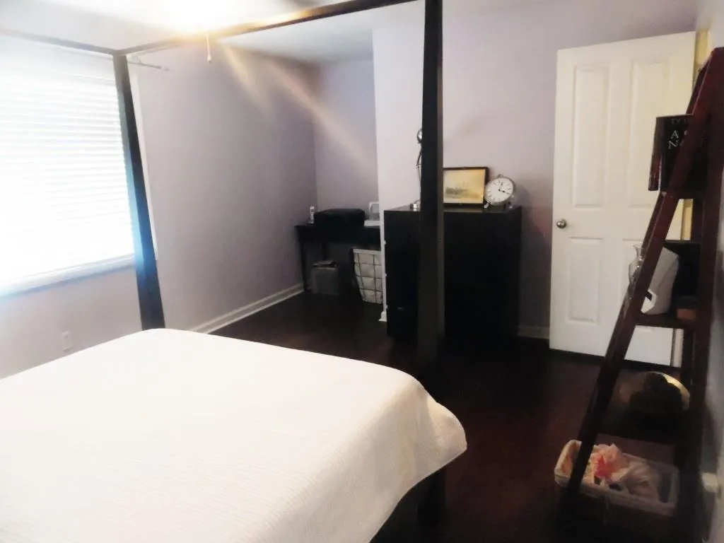6940 Roswell Road Unit 8f, Sandy Springs, Georgia 30328, 2 Bedrooms Bedrooms, ,1 BathroomBathrooms,Residential,Sold,6940 Roswell Road Unit 8f,5670430