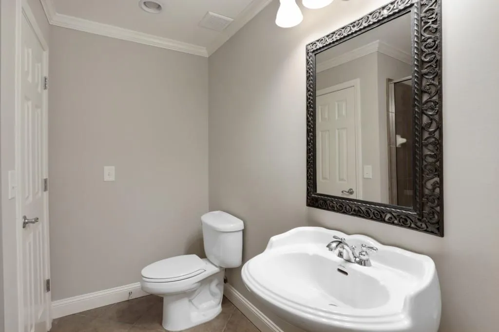 115 Glengate Avenue, Atlanta, Georgia 30328, 6 Bedrooms Bedrooms, ,6 BathroomsBathrooms,Residential,Sold,115 Glengate Avenue,6918850