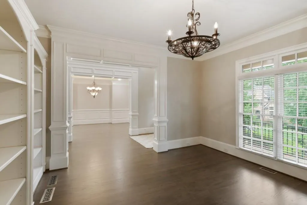 115 Glengate Avenue, Atlanta, Georgia 30328, 6 Bedrooms Bedrooms, ,6 BathroomsBathrooms,Residential,Sold,115 Glengate Avenue,6918850