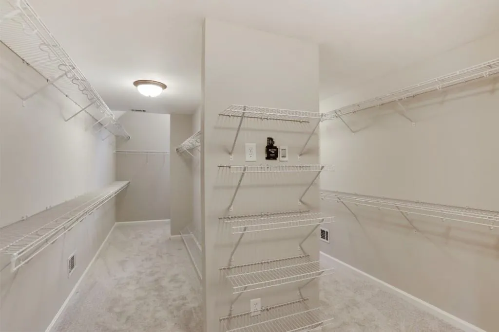 115 Glengate Avenue, Atlanta, Georgia 30328, 6 Bedrooms Bedrooms, ,6 BathroomsBathrooms,Residential,Sold,115 Glengate Avenue,6918850