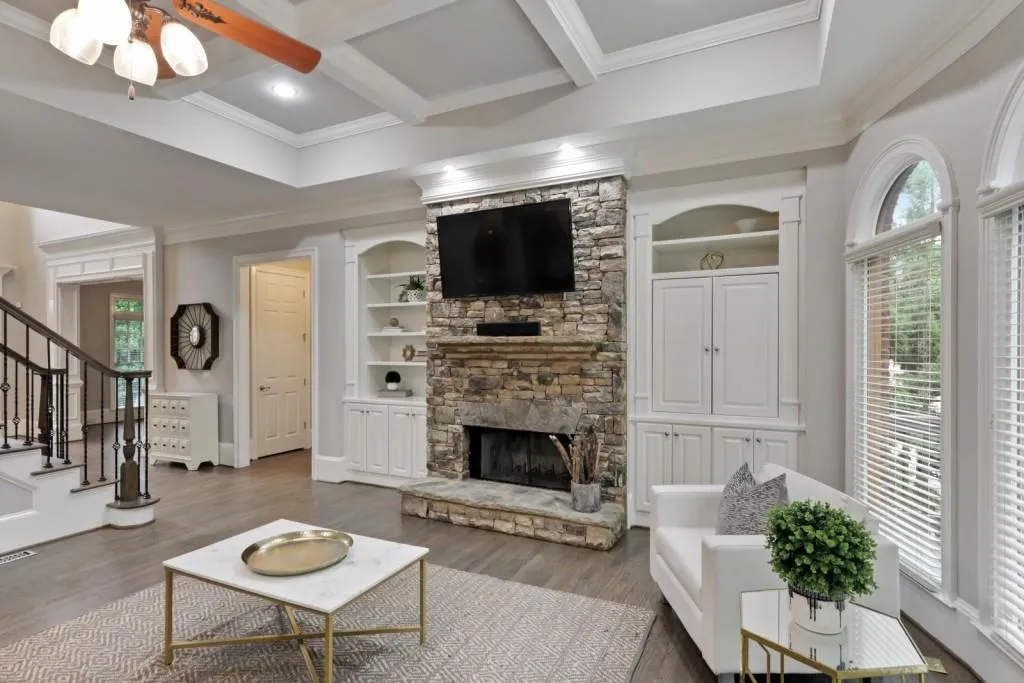 115 Glengate Avenue, Atlanta, Georgia 30328, 6 Bedrooms Bedrooms, ,6 BathroomsBathrooms,Residential,Sold,115 Glengate Avenue,6918850
