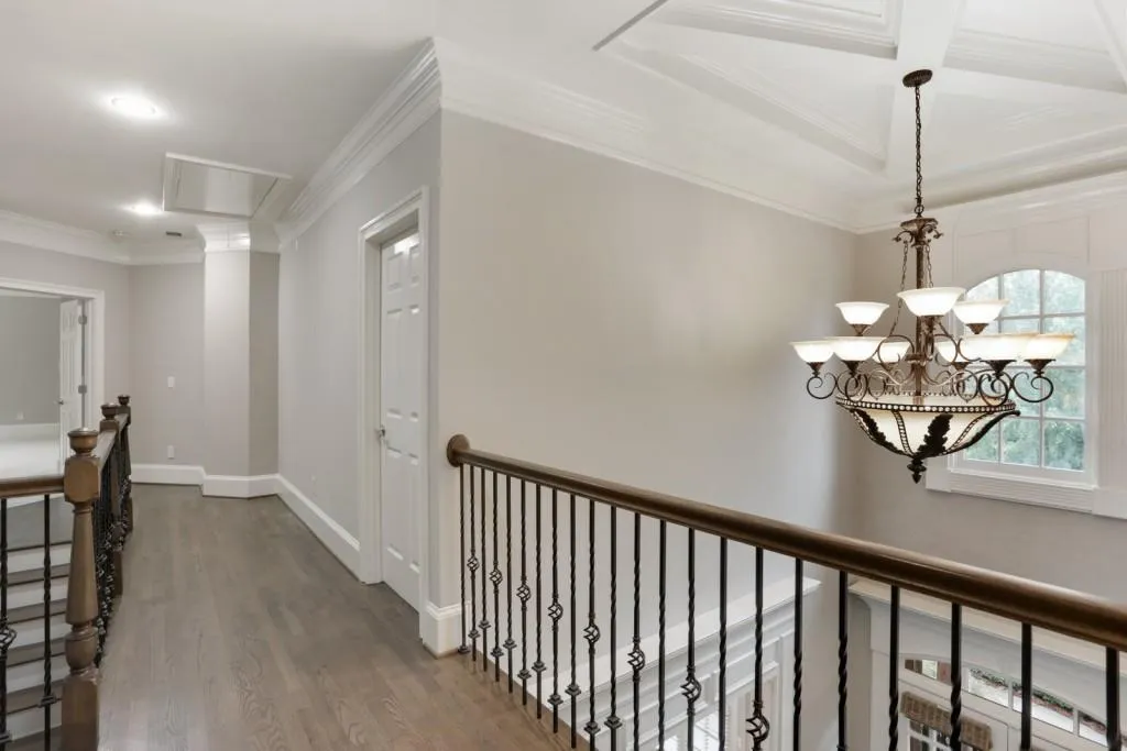 115 Glengate Avenue, Atlanta, Georgia 30328, 6 Bedrooms Bedrooms, ,6 BathroomsBathrooms,Residential,Sold,115 Glengate Avenue,6918850