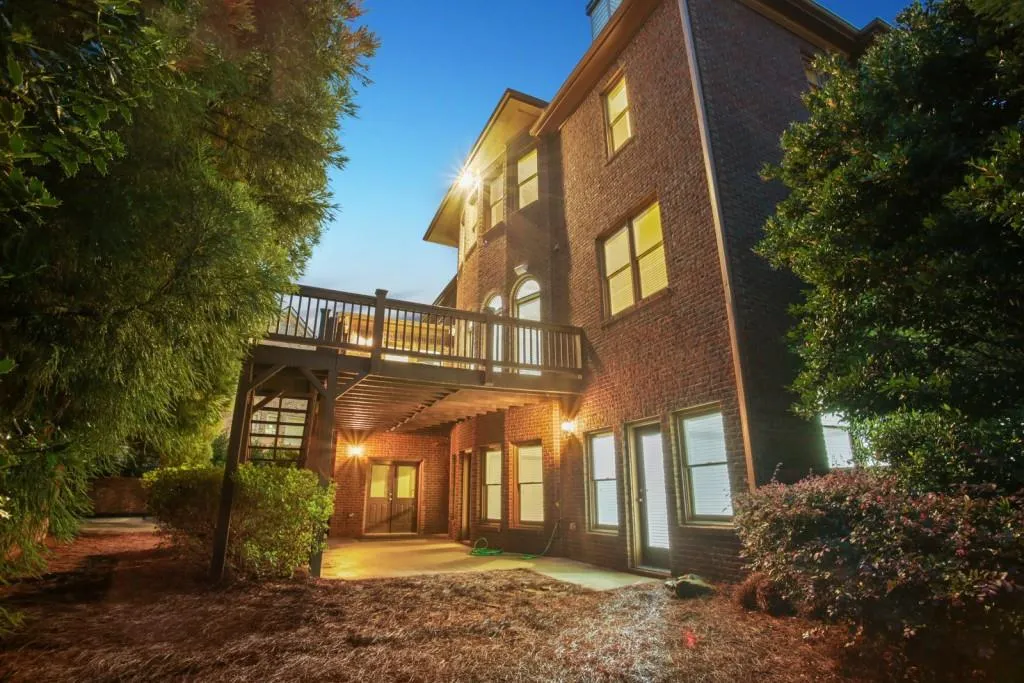 115 Glengate Avenue, Atlanta, Georgia 30328, 6 Bedrooms Bedrooms, ,6 BathroomsBathrooms,Residential,Sold,115 Glengate Avenue,6918850