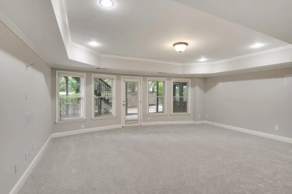 115 Glengate Avenue, Atlanta, Georgia 30328, 6 Bedrooms Bedrooms, ,6 BathroomsBathrooms,Residential,Sold,115 Glengate Avenue,6918850