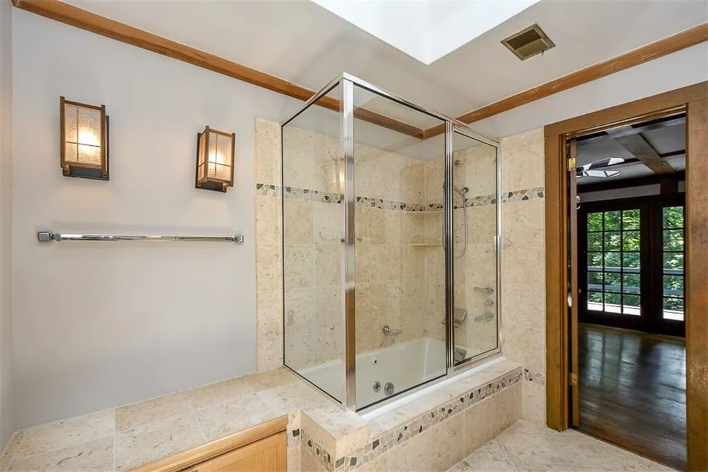 8100 Innsbruck Drive, Sandy Springs, Georgia 30350, 5 Bedrooms Bedrooms, ,4 BathroomsBathrooms,Residential,Sold,8100 Innsbruck Drive,6044800