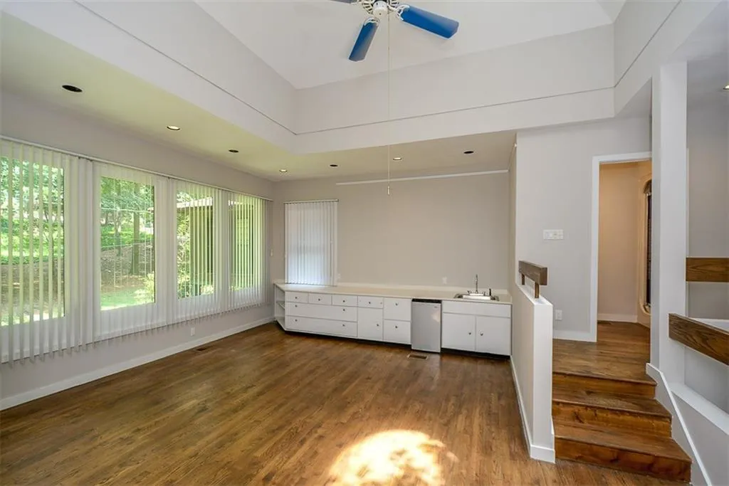 8100 Innsbruck Drive, Sandy Springs, Georgia 30350, 5 Bedrooms Bedrooms, ,4 BathroomsBathrooms,Residential,Sold,8100 Innsbruck Drive,6044800