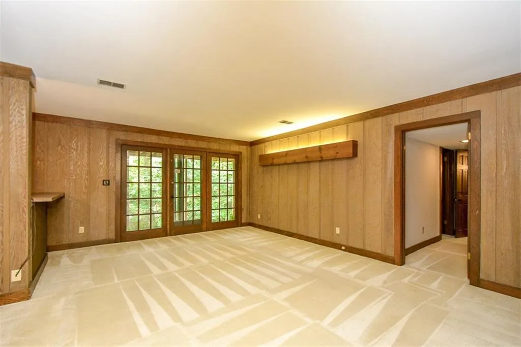 8100 Innsbruck Drive, Sandy Springs, Georgia 30350, 5 Bedrooms Bedrooms, ,4 BathroomsBathrooms,Residential,Sold,8100 Innsbruck Drive,6044800