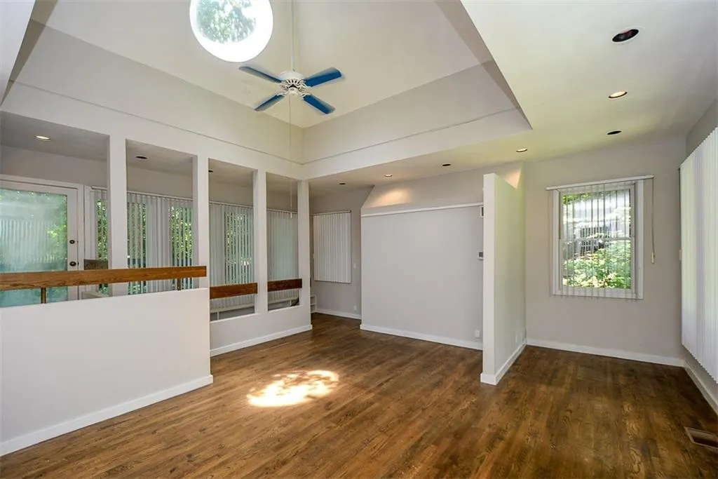 8100 Innsbruck Drive, Sandy Springs, Georgia 30350, 5 Bedrooms Bedrooms, ,4 BathroomsBathrooms,Residential,Sold,8100 Innsbruck Drive,6044800