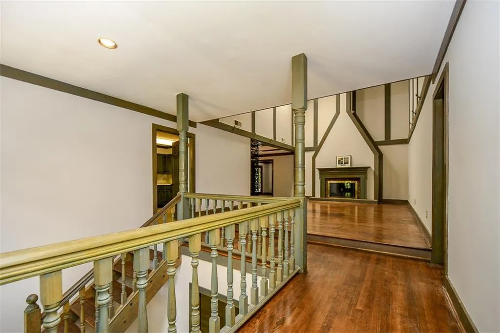 8100 Innsbruck Drive, Sandy Springs, Georgia 30350, 5 Bedrooms Bedrooms, ,4 BathroomsBathrooms,Residential,Sold,8100 Innsbruck Drive,6044800
