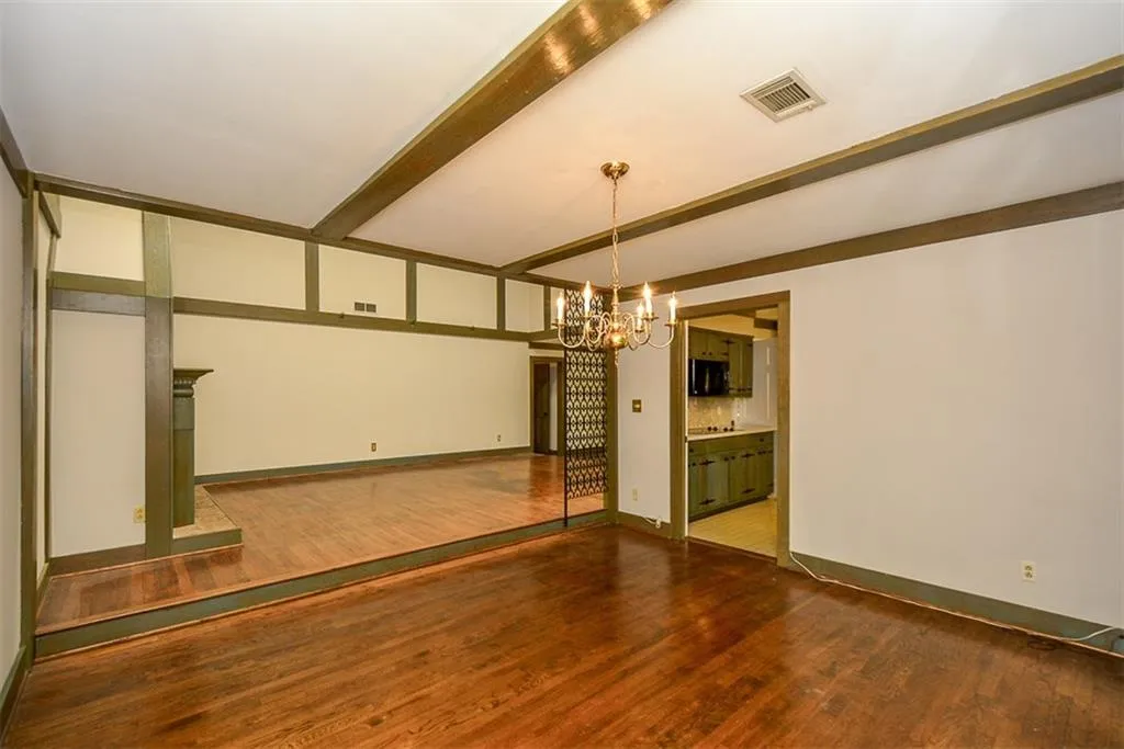 8100 Innsbruck Drive, Sandy Springs, Georgia 30350, 5 Bedrooms Bedrooms, ,4 BathroomsBathrooms,Residential,Sold,8100 Innsbruck Drive,6044800