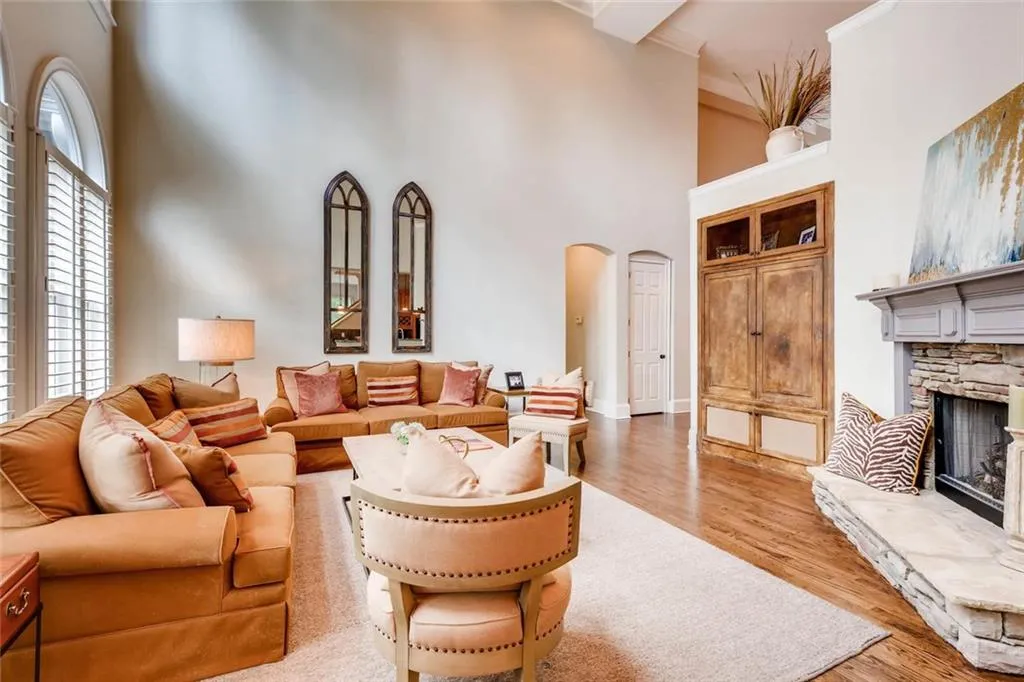 265 Lake Summit View, Atlanta, Georgia 30342, 5 Bedrooms Bedrooms, ,4 BathroomsBathrooms,Residential,Sold,265 Lake Summit View,5856551