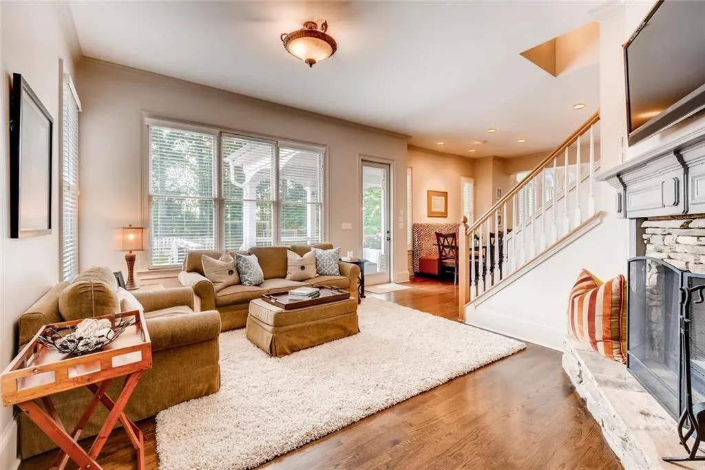265 Lake Summit View, Atlanta, Georgia 30342, 5 Bedrooms Bedrooms, ,4 BathroomsBathrooms,Residential,Sold,265 Lake Summit View,5856551