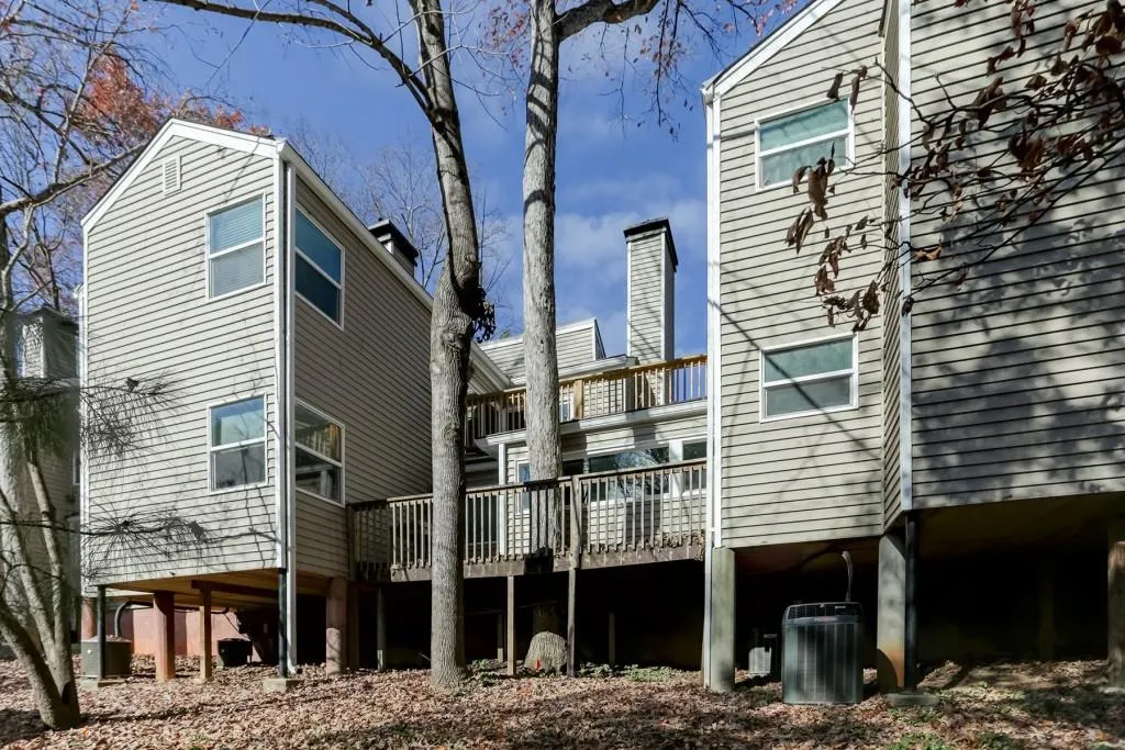 27 Dunwoody Springs Drive Unit 27, Atlanta, Georgia 30328, 2 Bedrooms Bedrooms, ,2 BathroomsBathrooms,Residential,Sold,27 Dunwoody Springs Drive Unit 27,6107122
