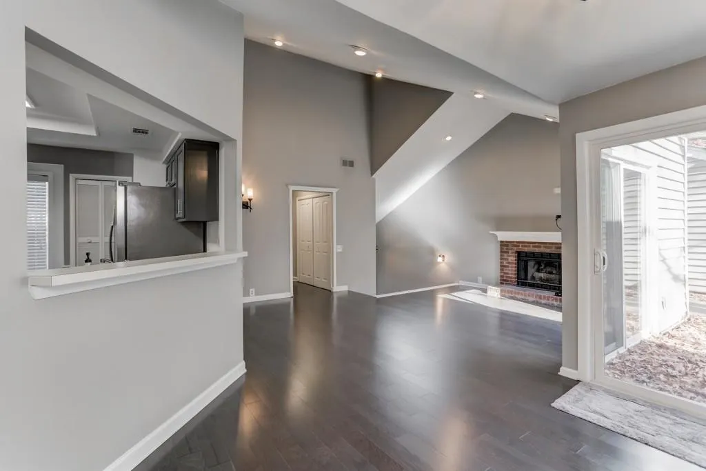 27 Dunwoody Springs Drive Unit 27, Atlanta, Georgia 30328, 2 Bedrooms Bedrooms, ,2 BathroomsBathrooms,Residential,Sold,27 Dunwoody Springs Drive Unit 27,6107122