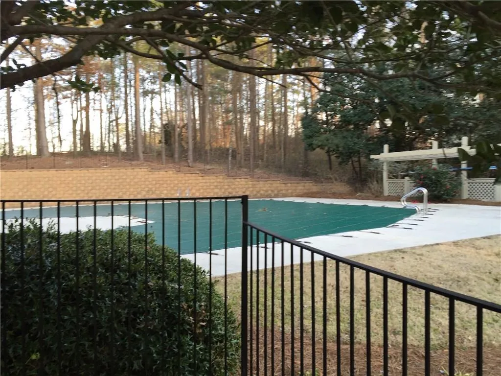 1205 Woodcliff Drive, Sandy Springs, Georgia 30350, 2 Bedrooms Bedrooms, ,2 BathroomsBathrooms,Residential,Sold,1205 Woodcliff Drive,5657140