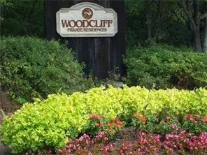 1205 Woodcliff Drive, Sandy Springs, Georgia 30350, 2 Bedrooms Bedrooms, ,2 BathroomsBathrooms,Residential,Sold,1205 Woodcliff Drive,5657140