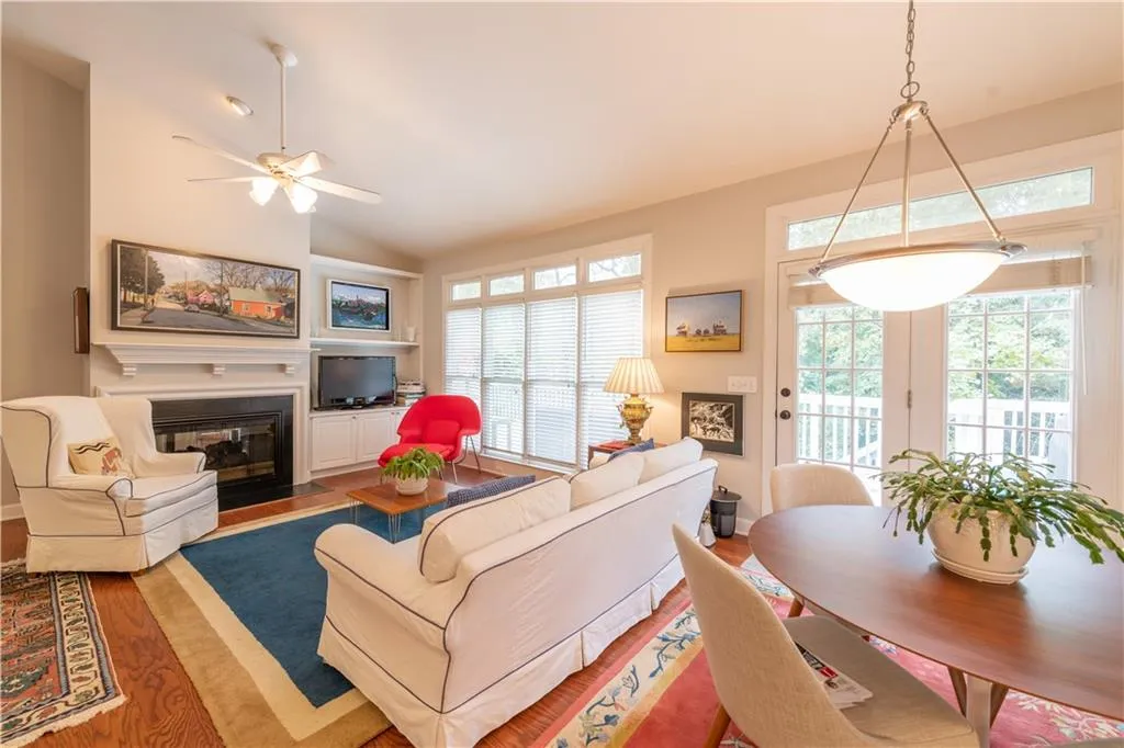 390 Craighead Drive Ne, Atlanta, Georgia 30319, 4 Bedrooms Bedrooms, ,3 BathroomsBathrooms,Residential,Sold,390 Craighead Drive Ne,7128918