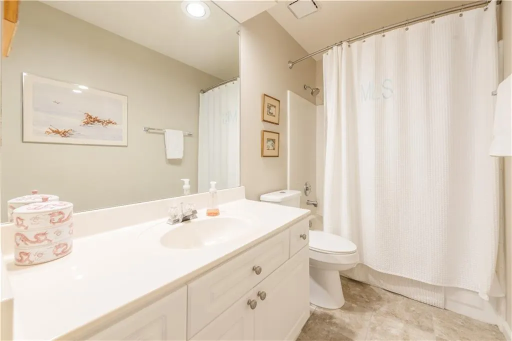 390 Craighead Drive Ne, Atlanta, Georgia 30319, 4 Bedrooms Bedrooms, ,3 BathroomsBathrooms,Residential,Sold,390 Craighead Drive Ne,7128918