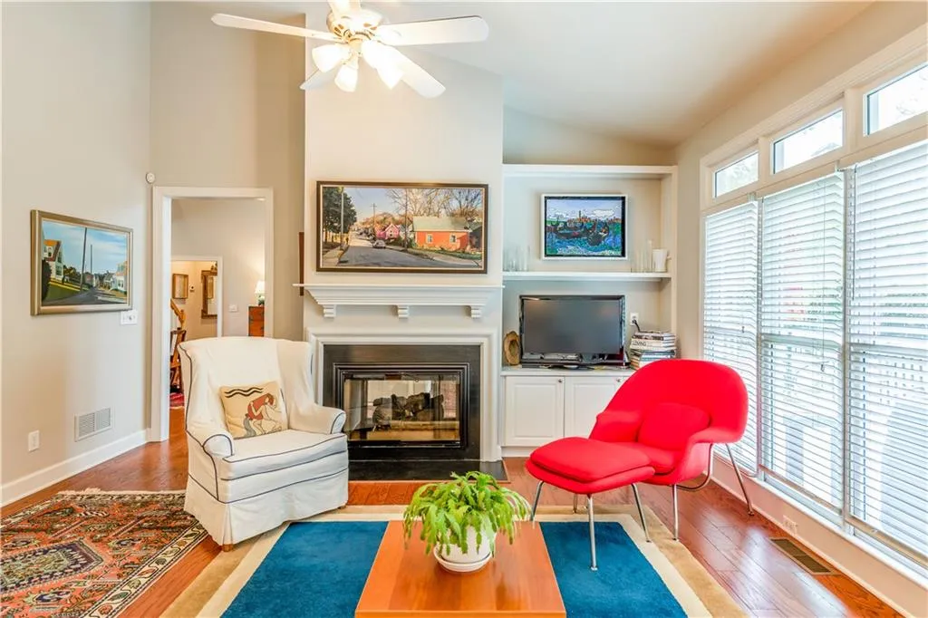 390 Craighead Drive Ne, Atlanta, Georgia 30319, 4 Bedrooms Bedrooms, ,3 BathroomsBathrooms,Residential,Sold,390 Craighead Drive Ne,7128918