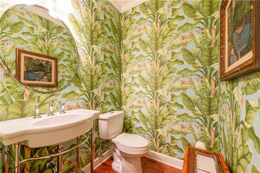 390 Craighead Drive Ne, Atlanta, Georgia 30319, 4 Bedrooms Bedrooms, ,3 BathroomsBathrooms,Residential,Sold,390 Craighead Drive Ne,7128918