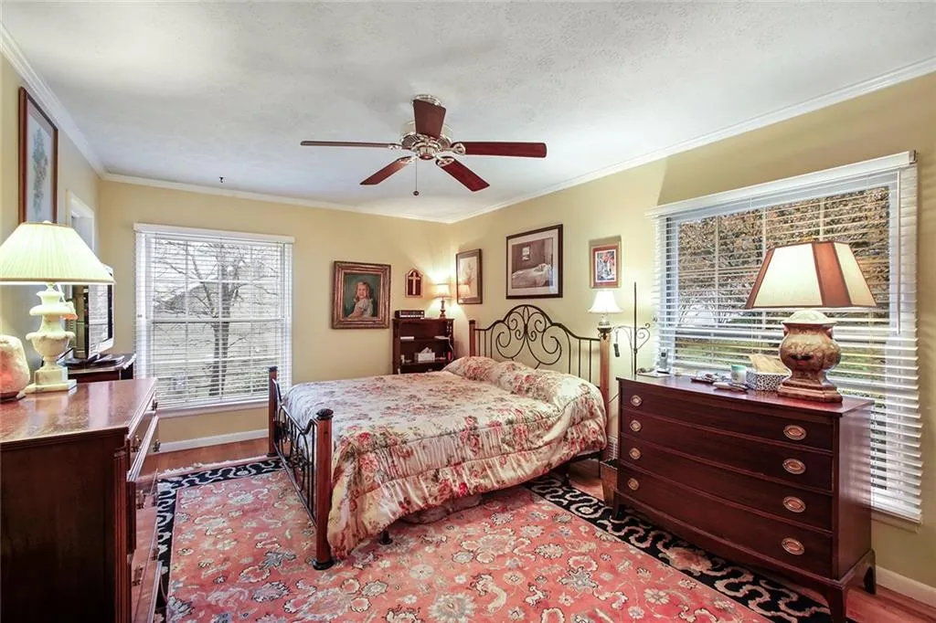 6415 Cherry Tree Lane, Sandy Springs, Georgia 30328, 3 Bedrooms Bedrooms, ,3 BathroomsBathrooms,Residential,Sold,6415 Cherry Tree Lane,6669527