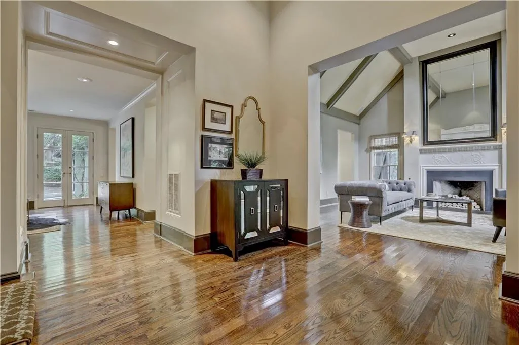 445 Whitmore Drive Nw, Atlanta, Georgia 30305, 4 Bedrooms Bedrooms, ,4 BathroomsBathrooms,Residential,Sold,445 Whitmore Drive Nw,5857152
