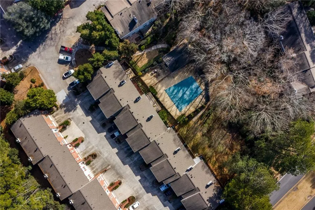 901 Brandywine Circle, Sandy Springs, Georgia 30350, 3 Bedrooms Bedrooms, ,2 BathroomsBathrooms,Residential,Sold,901 Brandywine Circle,6833072