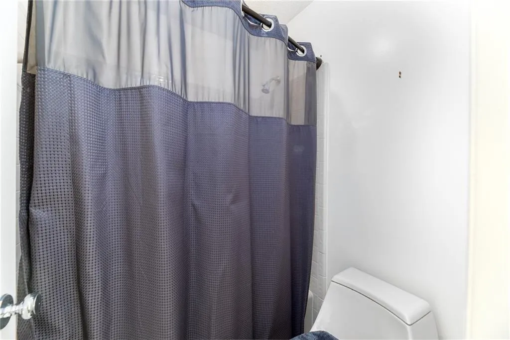 901 Brandywine Circle, Sandy Springs, Georgia 30350, 3 Bedrooms Bedrooms, ,2 BathroomsBathrooms,Residential,Sold,901 Brandywine Circle,6833072