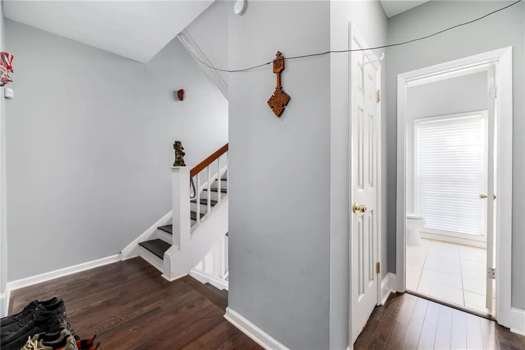 901 Brandywine Circle, Sandy Springs, Georgia 30350, 3 Bedrooms Bedrooms, ,2 BathroomsBathrooms,Residential,Sold,901 Brandywine Circle,6833072