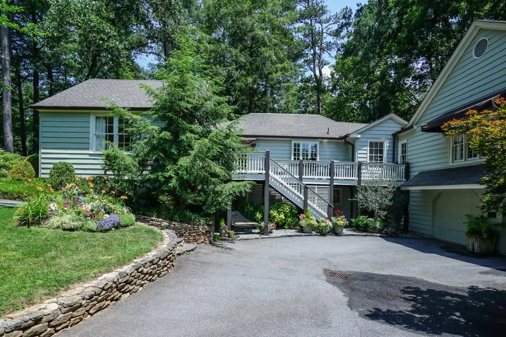 1030 Mount Paran Road, Atlanta, Georgia 30327, 4 Bedrooms Bedrooms, ,4 BathroomsBathrooms,Residential,Sold,1030 Mount Paran Road,5697526