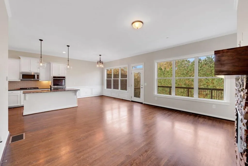 986 Bergeron Place, Atlanta, Georgia 30328, 3 Bedrooms Bedrooms, ,2 BathroomsBathrooms,Residential,Sold,986 Bergeron Place,7490047