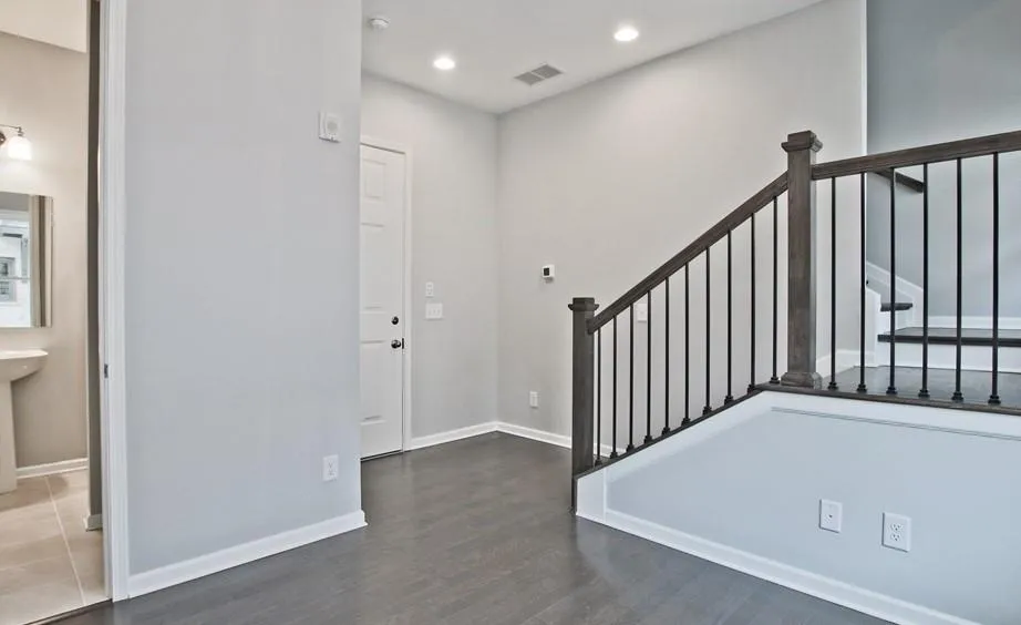 6607 Sterling Drive Unit 645, Sandy Springs, Georgia 30328, 1 Bedroom Bedrooms, ,2 BathroomsBathrooms,Residential,Sold,6607 Sterling Drive Unit 645,6678520
