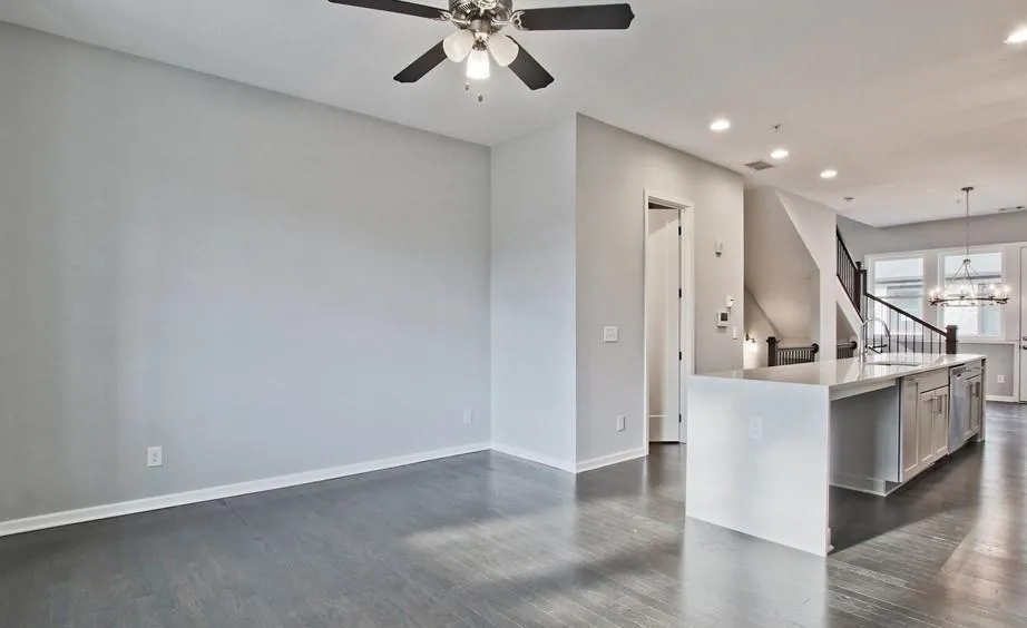 6607 Sterling Drive Unit 645, Sandy Springs, Georgia 30328, 1 Bedroom Bedrooms, ,2 BathroomsBathrooms,Residential,Sold,6607 Sterling Drive Unit 645,6678520