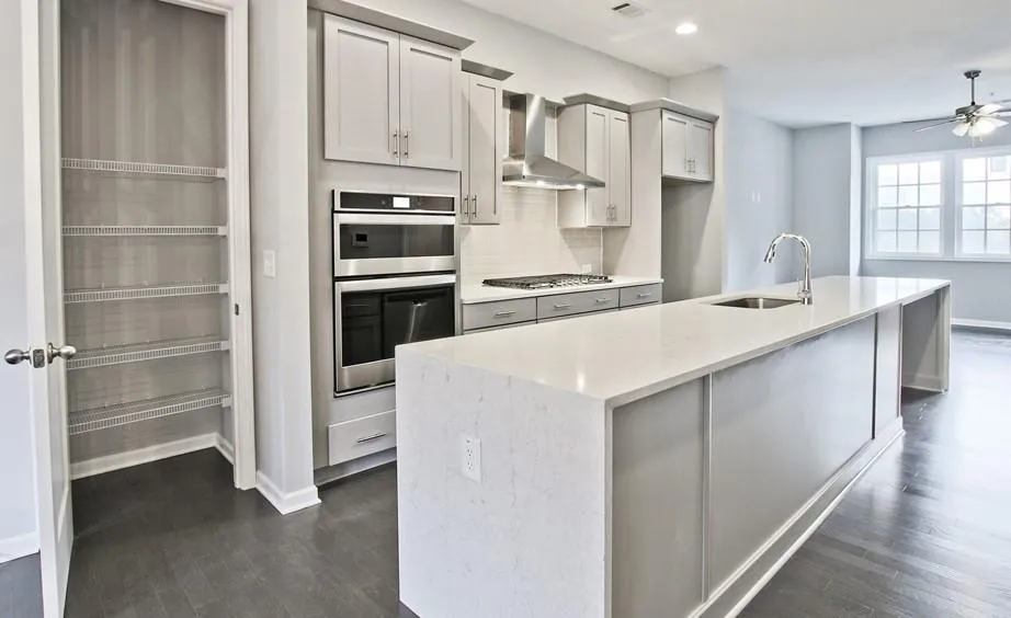 6607 Sterling Drive Unit 645, Sandy Springs, Georgia 30328, 1 Bedroom Bedrooms, ,2 BathroomsBathrooms,Residential,Sold,6607 Sterling Drive Unit 645,6678520