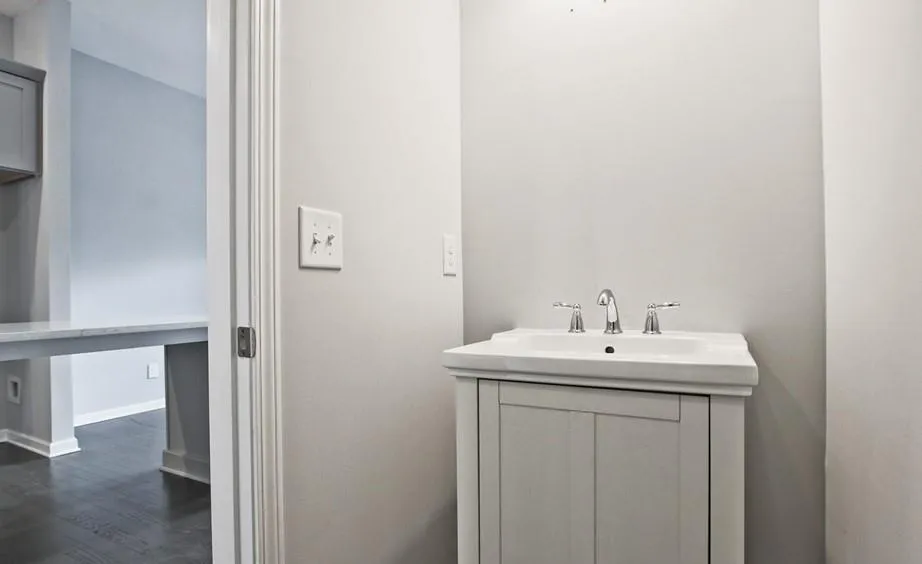 6607 Sterling Drive Unit 645, Sandy Springs, Georgia 30328, 1 Bedroom Bedrooms, ,2 BathroomsBathrooms,Residential,Sold,6607 Sterling Drive Unit 645,6678520