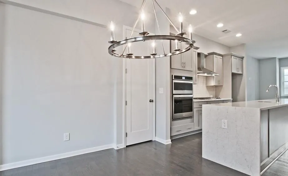 6607 Sterling Drive Unit 645, Sandy Springs, Georgia 30328, 1 Bedroom Bedrooms, ,2 BathroomsBathrooms,Residential,Sold,6607 Sterling Drive Unit 645,6678520