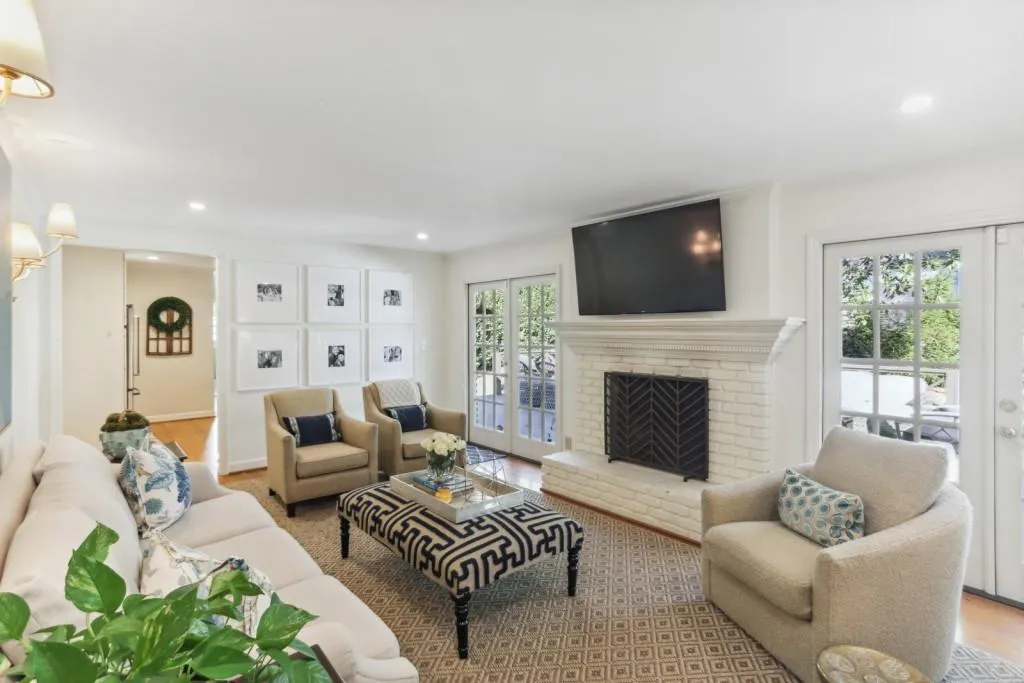 4775 Cherrywood Lane, Atlanta, Georgia 30342, 4 Bedrooms Bedrooms, ,2 BathroomsBathrooms,Residential,Sold,4775 Cherrywood Lane,7142387