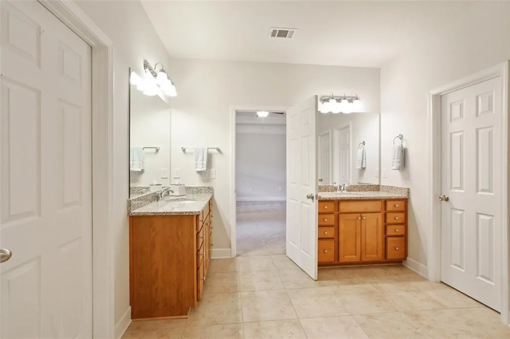 145 Barkley Lane, Sandy Springs, Georgia 30328, 3 Bedrooms Bedrooms, ,3 BathroomsBathrooms,Residential,Sold,145 Barkley Lane,6079767