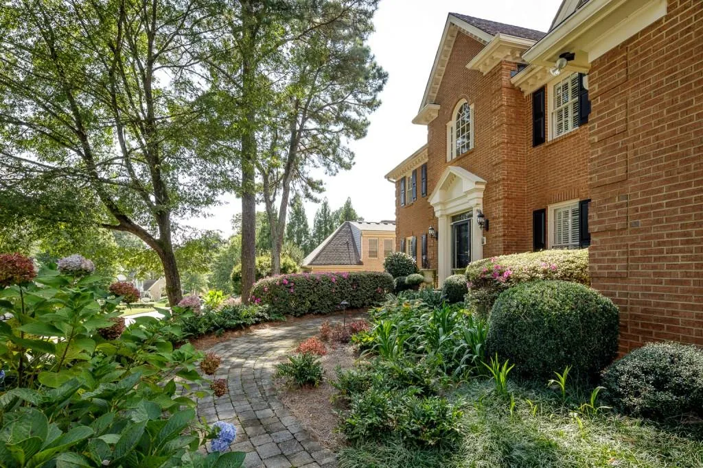 7500 Brandonshire Road, Sandy Springs, Georgia 30350, 5 Bedrooms Bedrooms, ,4 BathroomsBathrooms,Residential,Sold,7500 Brandonshire Road,6828694