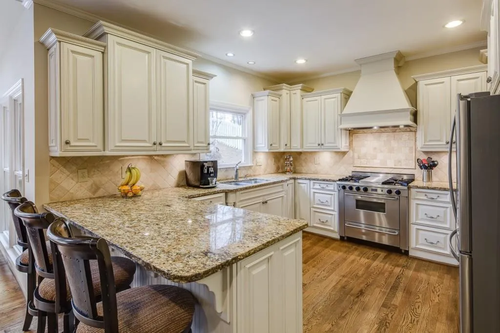 7500 Brandonshire Road, Sandy Springs, Georgia 30350, 5 Bedrooms Bedrooms, ,4 BathroomsBathrooms,Residential,Sold,7500 Brandonshire Road,6828694